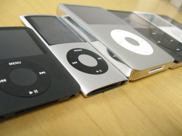 ipods on desk
